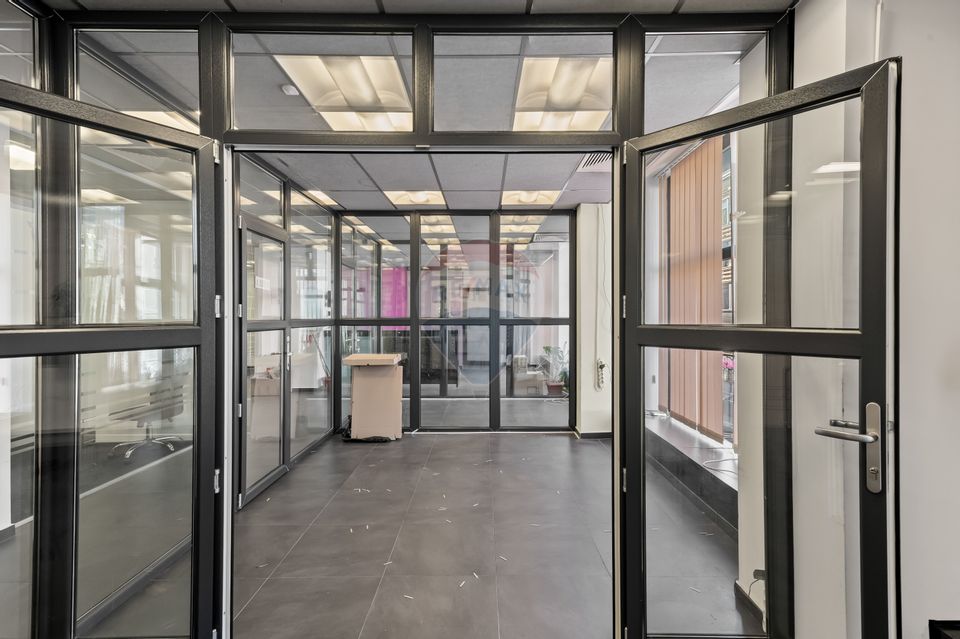 Spațiu comercial de închiriat în zona Piata Romana