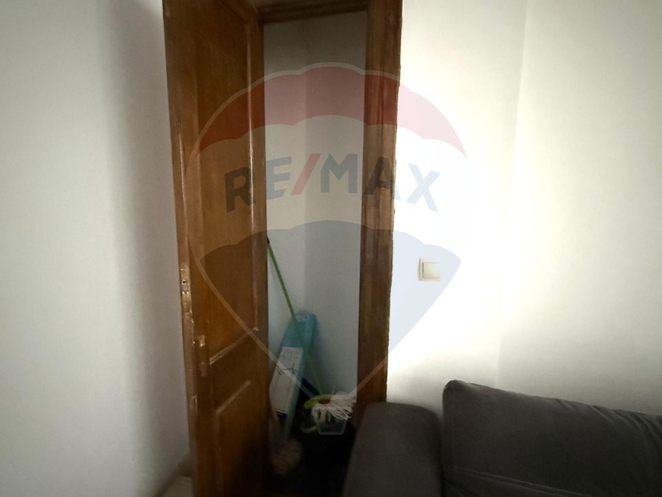 VANZARE Apartament cu 4 camere in zona Dacia