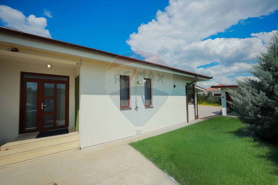 Casă modernă cu 4 camere de închiriat în Sântandrei - smart home