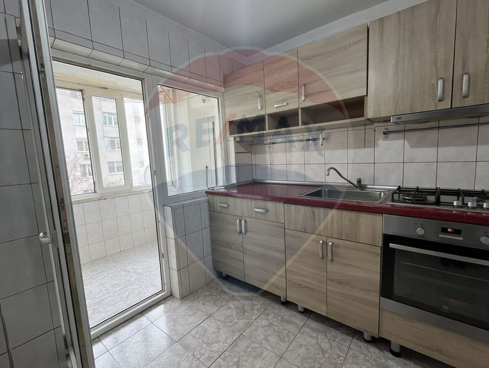 Vanzare 2 camere decomandat, Bd. Basarabia 106, Arena Națională