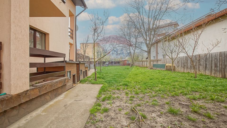 Vilă cu Teren Generos - Tractorul, Potrivită pentru Locuit sau Afacere