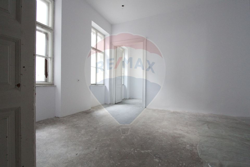 9 room Apartment for sale, Ultracentral area
