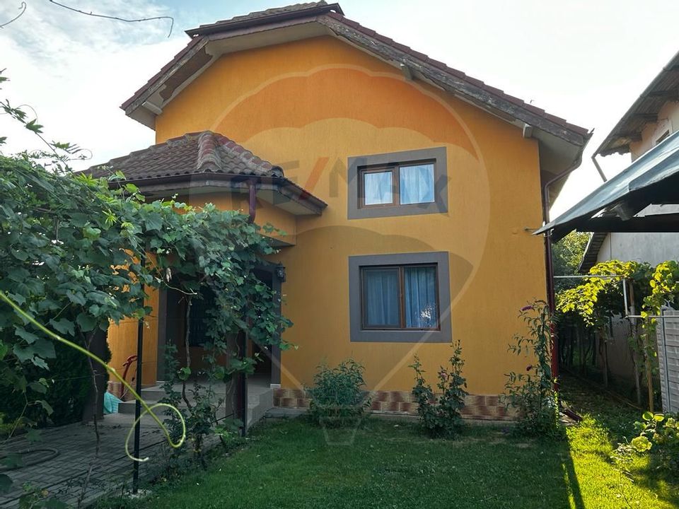 5 room House / Villa for sale