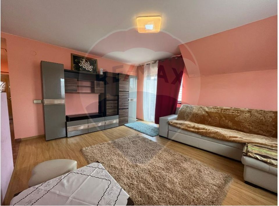 Apartament spatios in cartierul Turnisor-Vanzare