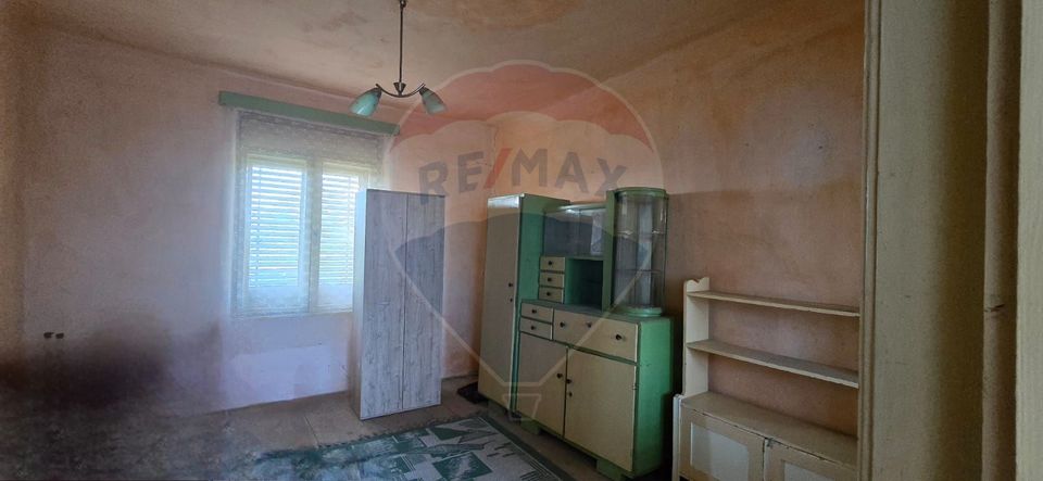 4 room House / Villa for sale