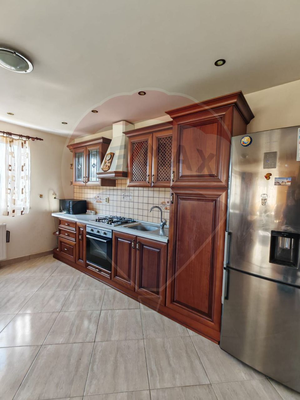 Casă / Vilă cu 5 camere de vânzare in Harman, Brasov