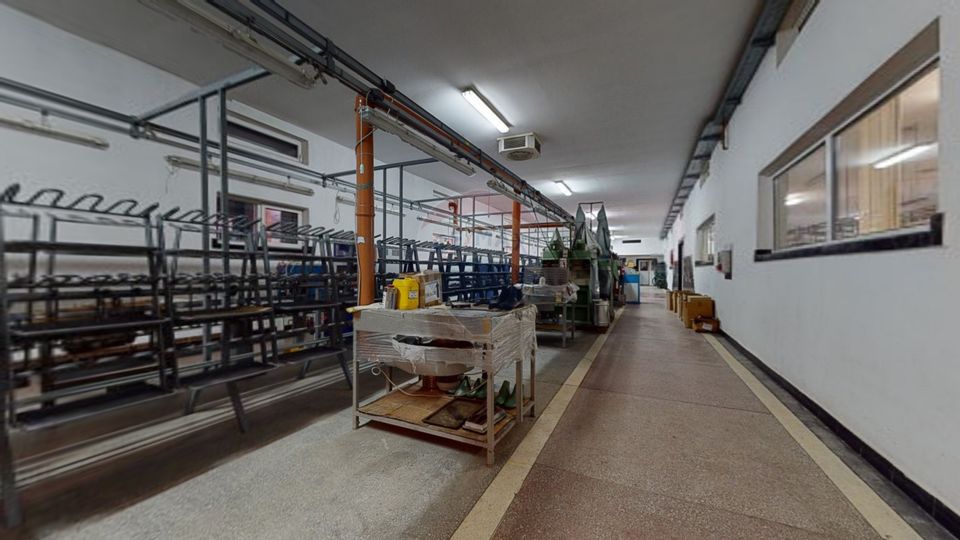 Producție / Depozitare + Birouri – Proprietate industrială de vânzare