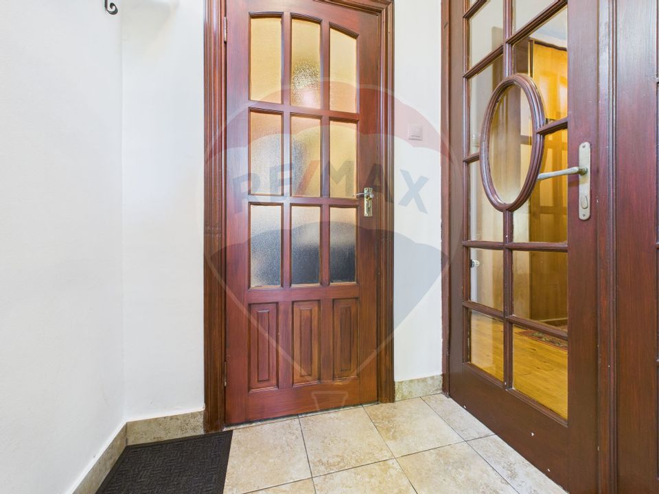 Casă / Vilă zona Eroii Revolutiei