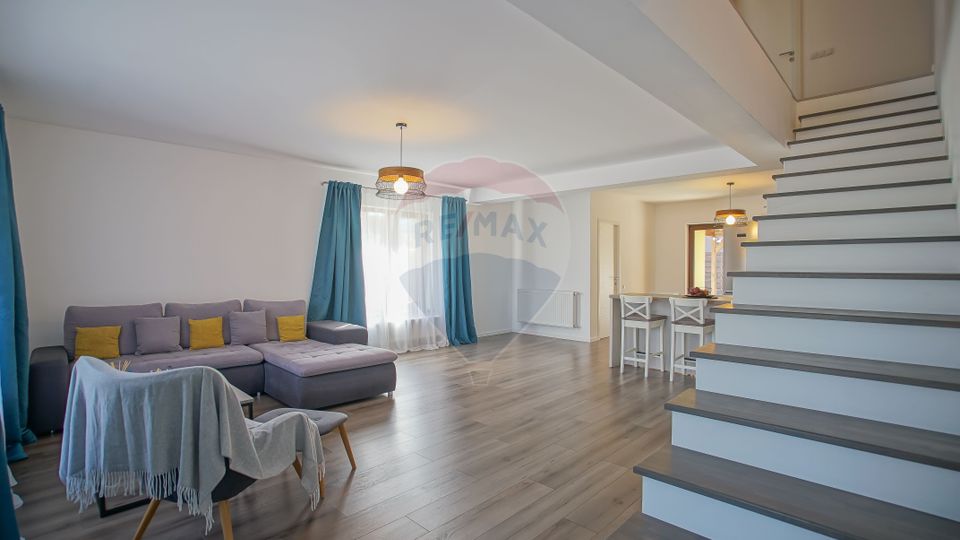 4 room House / Villa for sale