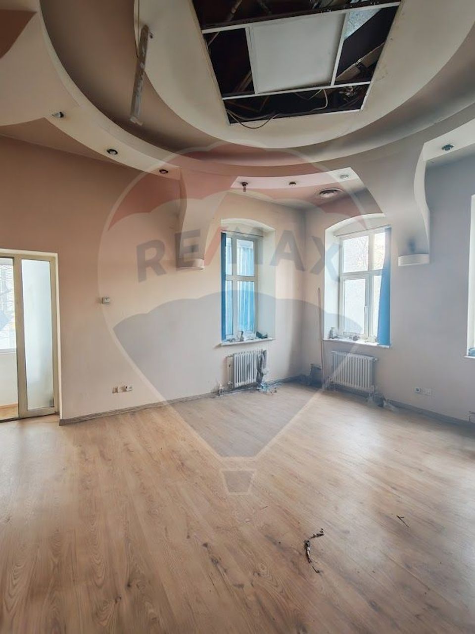 350sq.m Office Space for rent, Ultracentral area