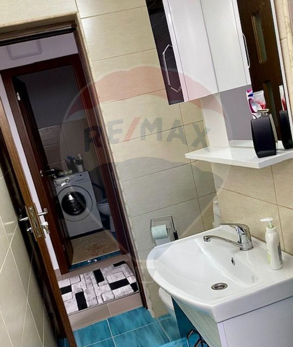 Apartament cu 3 camere de vânzare