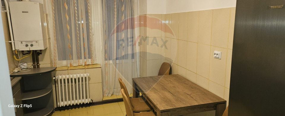 3 room Apartment for rent, Hala Centrala area
