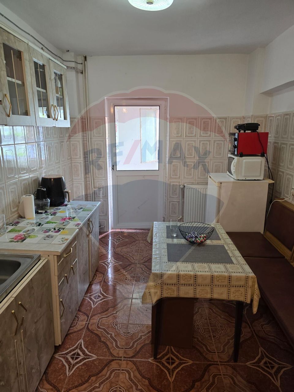 Apartament cu 3 camere de vânzare în zona Central