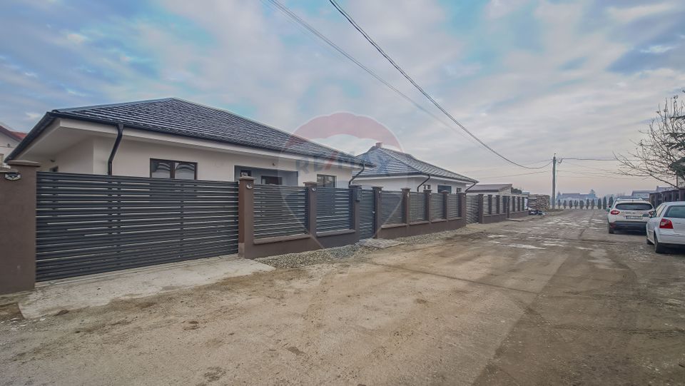 4 room House / Villa for sale