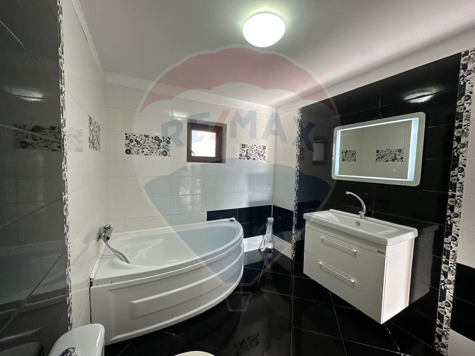 Casă / Vilă cu 5 camere de închiriat