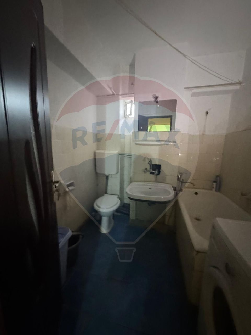 2 decomandate Craiovita, liber, spatios, zona buna, 54mp, bloc 1987