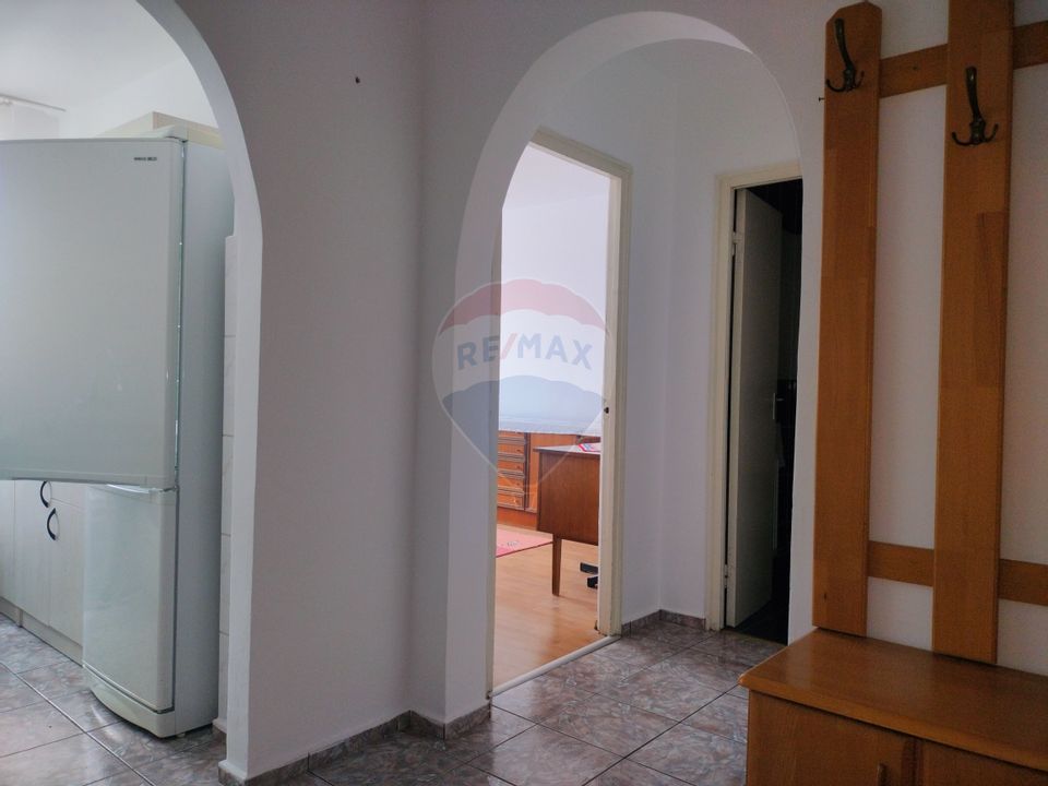 Apartament 2 camere,decomandat-etajul 6–53 mp