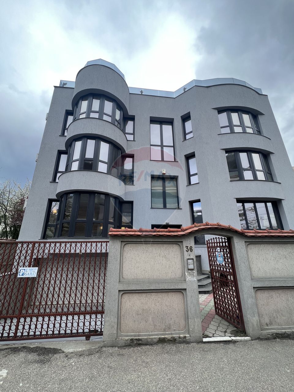 12 room House / Villa for rent, Cotroceni area