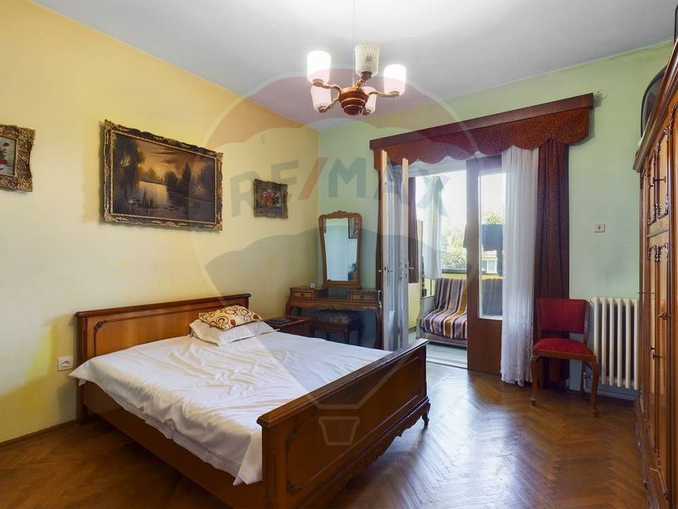 3 room Apartment for sale, Florilor area