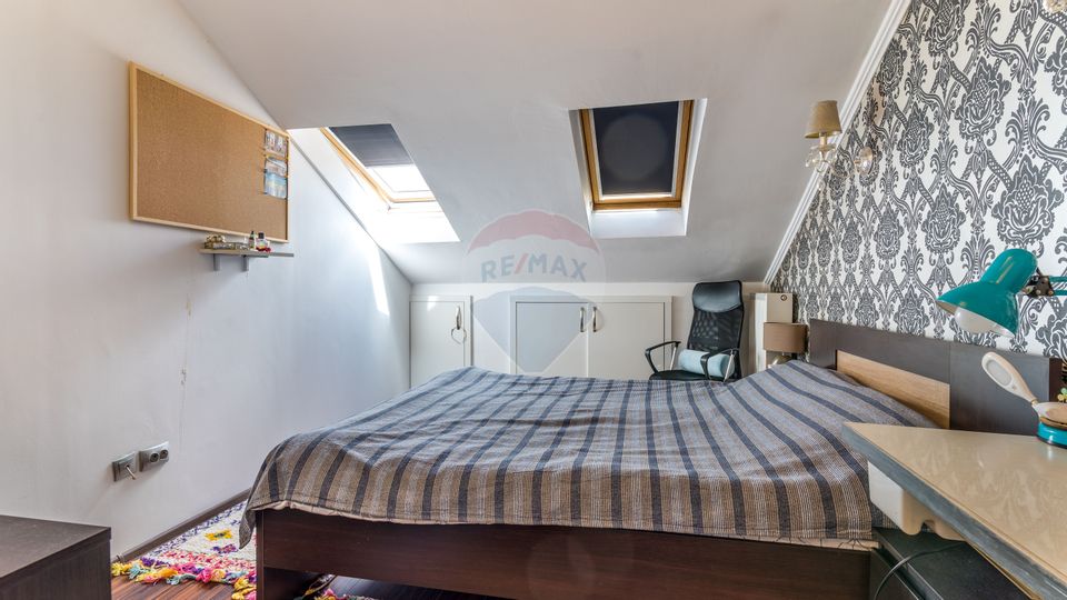 4 room Apartment for sale