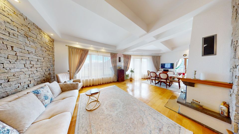 5 room House / Villa for sale