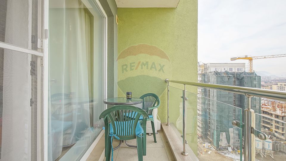 Apartament cu 2 camere de vânzare, Top City-Tractorul, comision 0%