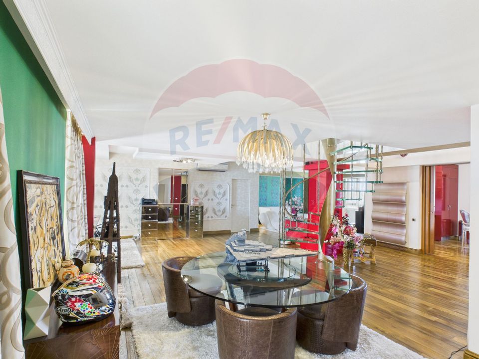 PENTHOUSE CU TERASA PANORAMICA SI PISCINA ACOPERITA