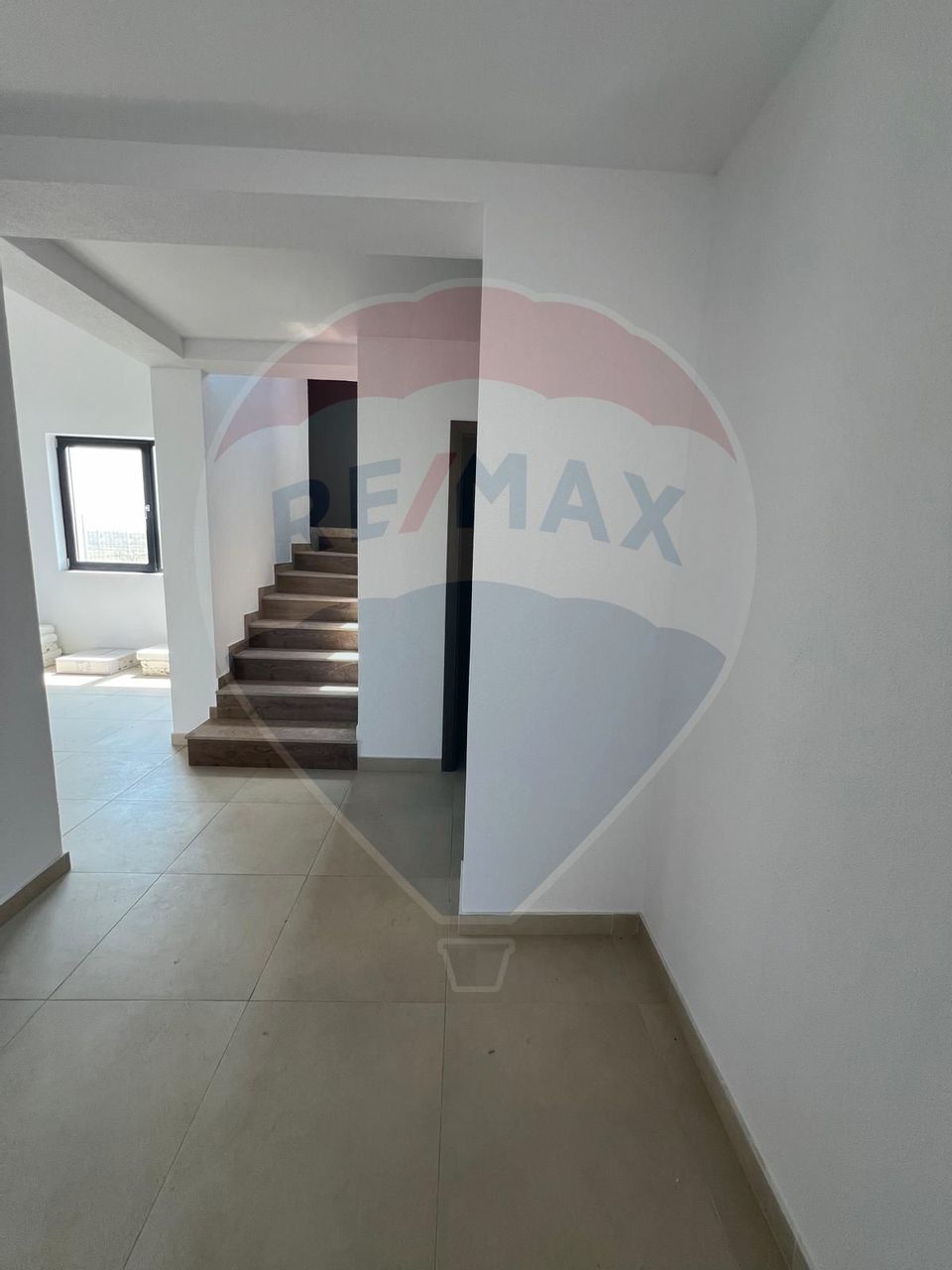 5 room House / Villa for sale, Exterior Nord area