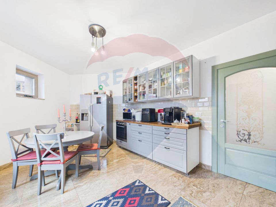 7 room House / Villa for sale