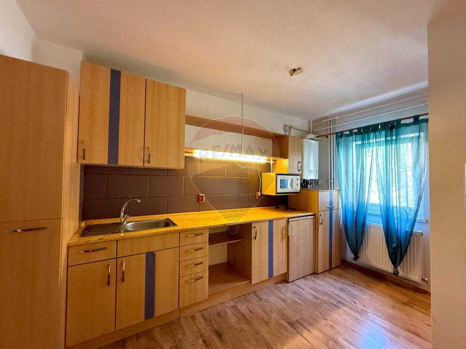 Apartament spațios de 2 dormitore + living open space