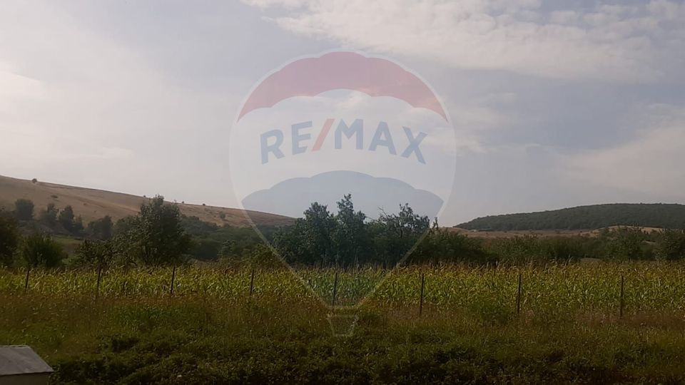 Land 4,111sqm Valcele / Drumul Parauani