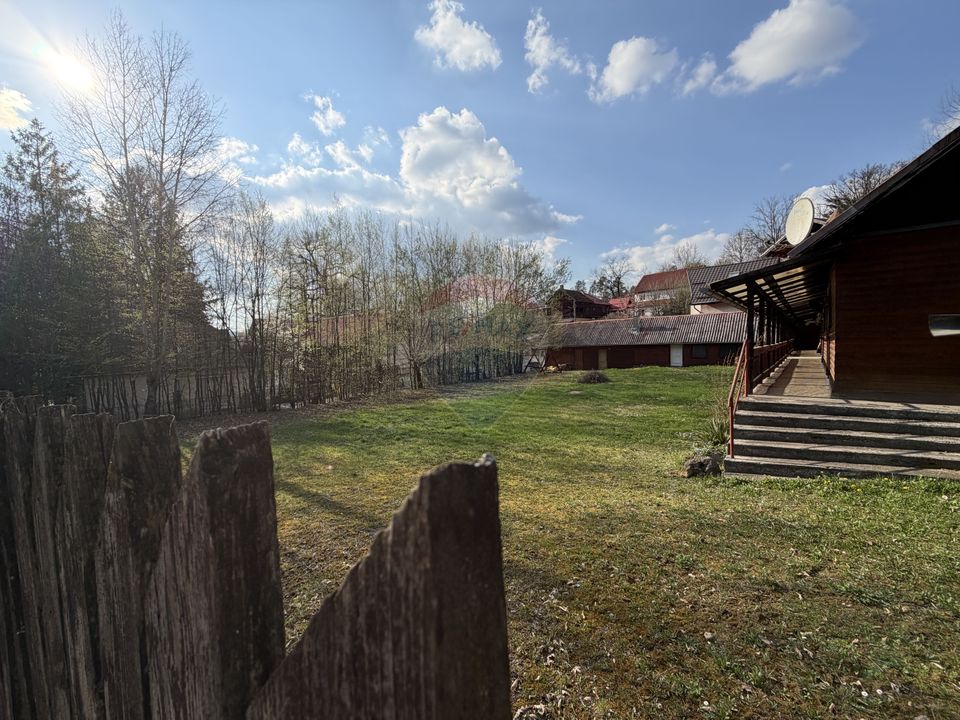 Land 1,268sqm Sovata / Strada Bradului