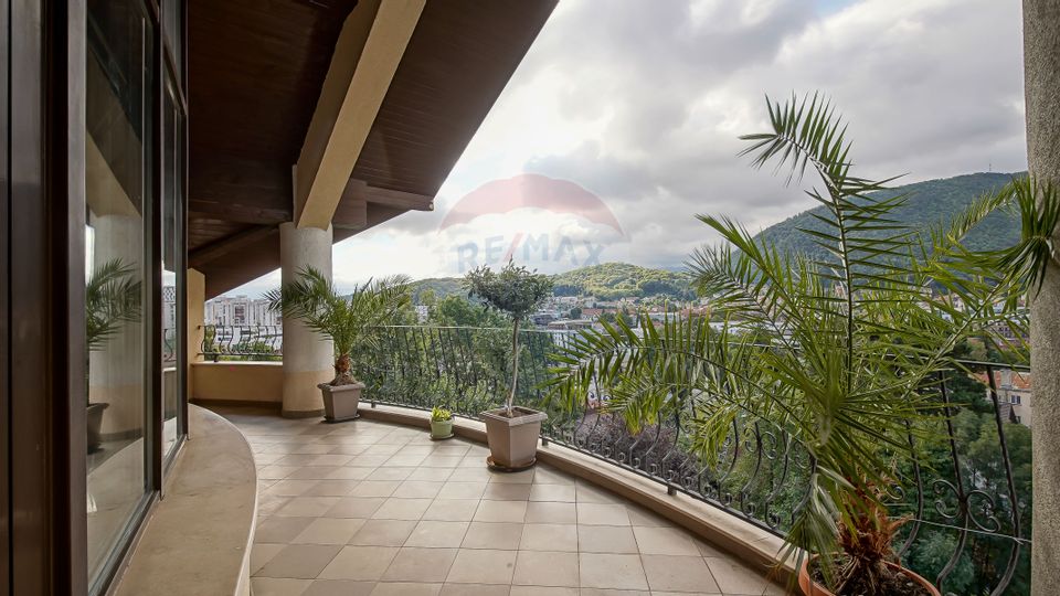 Casă / Vilă de vânzare – Strada Sitei nr. 42, Brașov