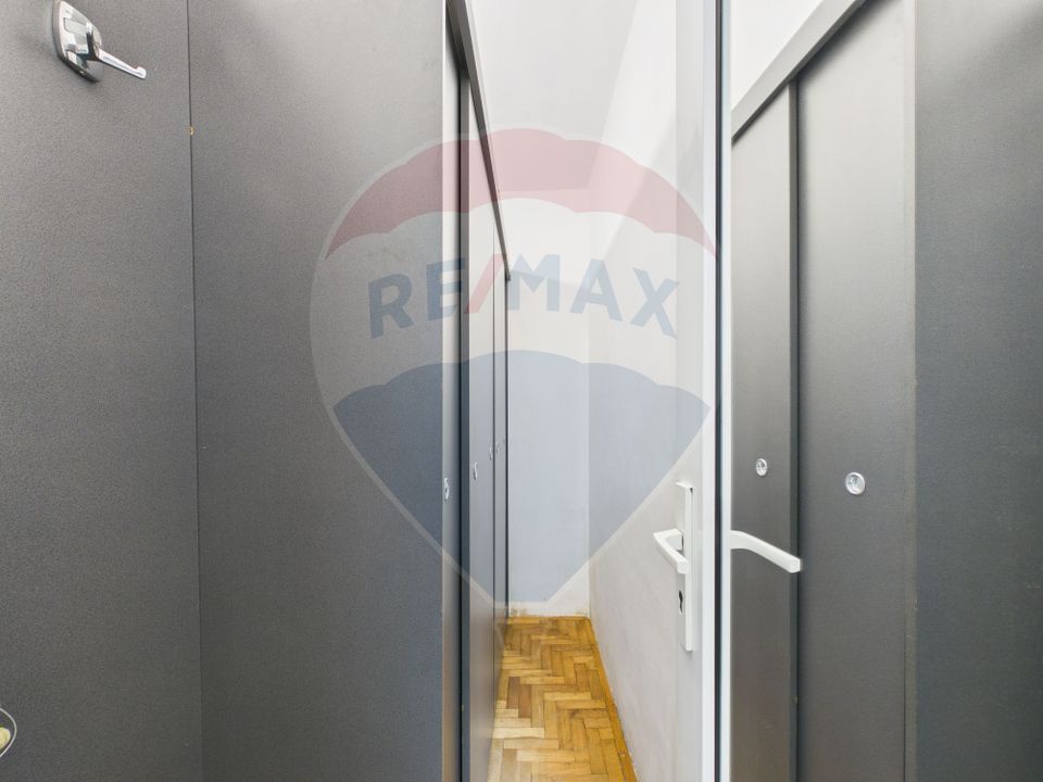 Apartament cu 2 camere de vânzare în zona Tineretului