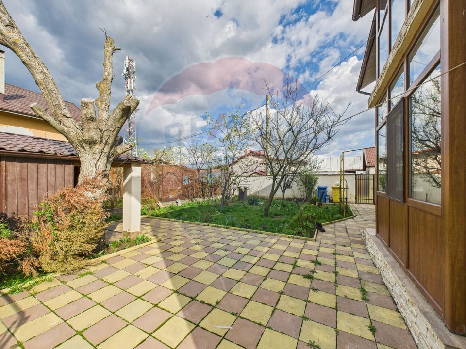 Casa spatioasa cu 5 camere si curte amenajata – Chitila