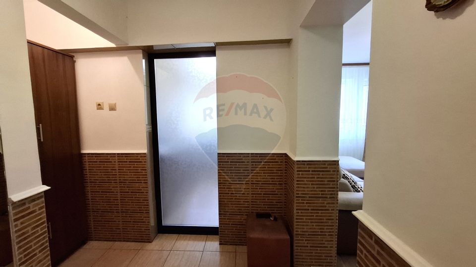 For rent 2 room apartment Dristor Metro