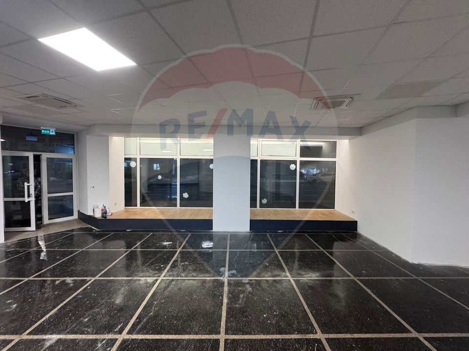 156.7sq.m Commercial Space for rent, Piata Centrala area