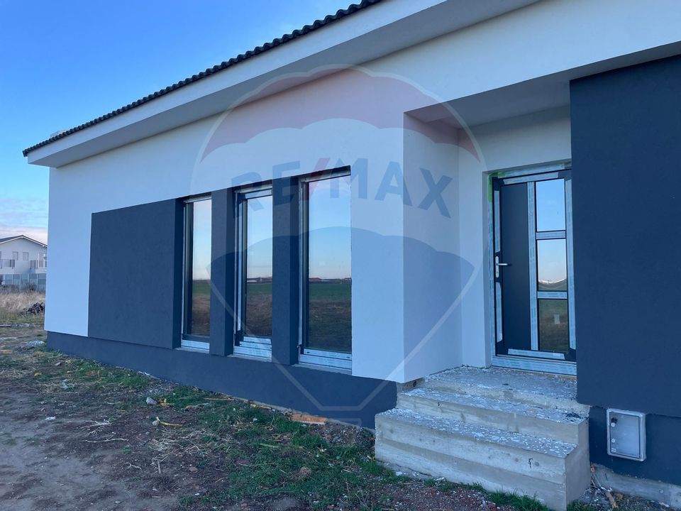 Casă / Vilă cu 3 camere de vânzare