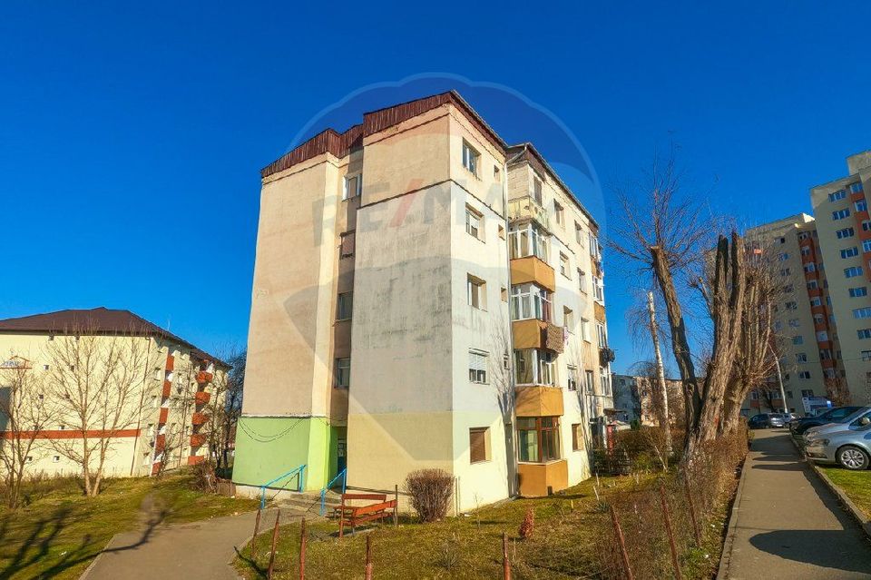 Apartament 2 camere de vanzare, Hunedoara
