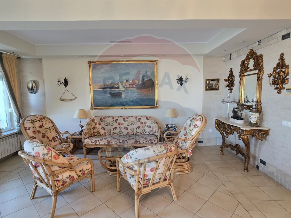 DE VANZARE Apartament cu 4 camere în Mamaia Nord