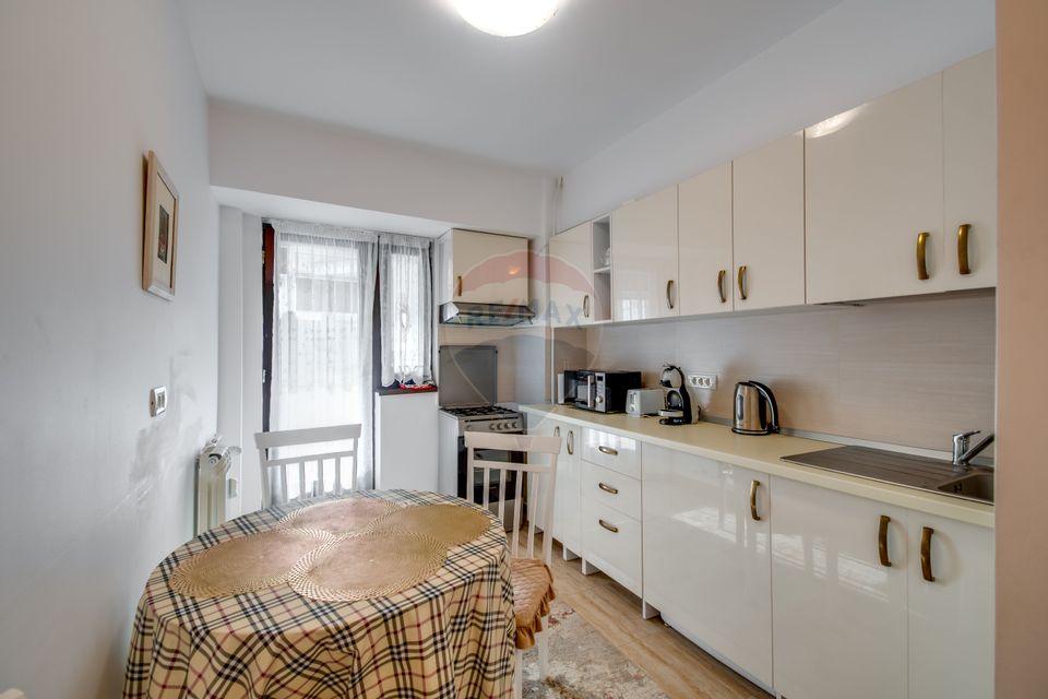 Apartament 3 camere de inchiriat, cu loc de parcare, Piata Victoriei