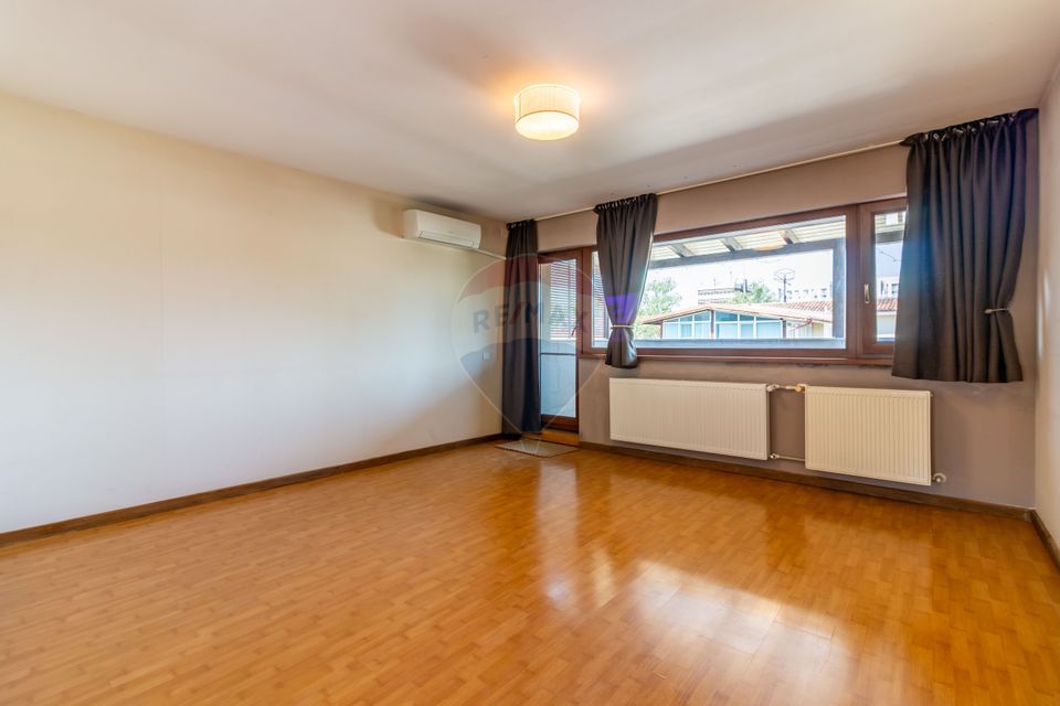 Casă / Vilă în Pipera de inchiriat, Iancu Nicolae, 5 x parcare