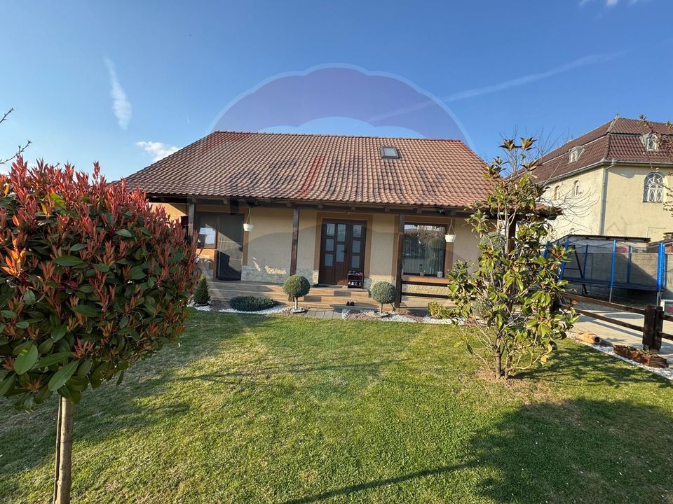 4 room House / Villa for sale, Bujac area