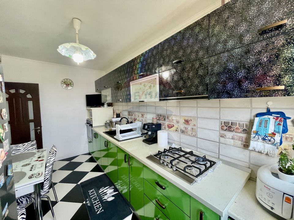 Apartament 3 camere Scoala 7