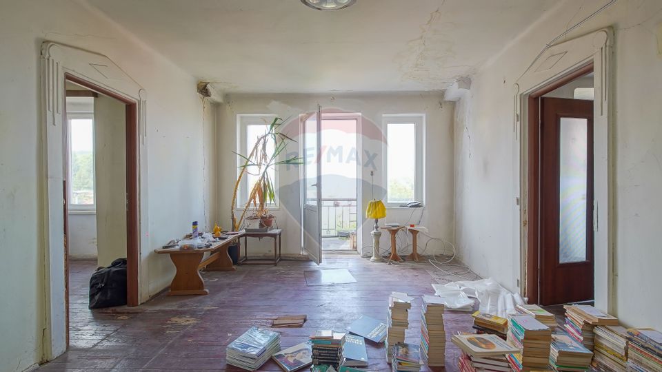 5 room Apartment for sale, Central area