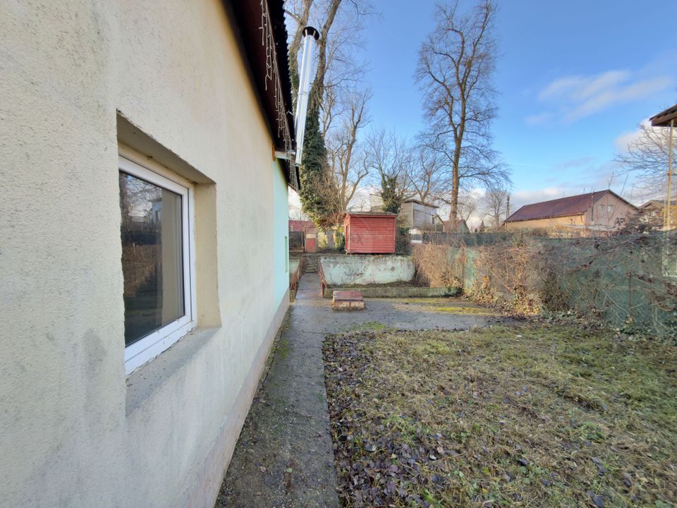 Casă cu 3 camere de vânzare în zona 3 Insule, Arad