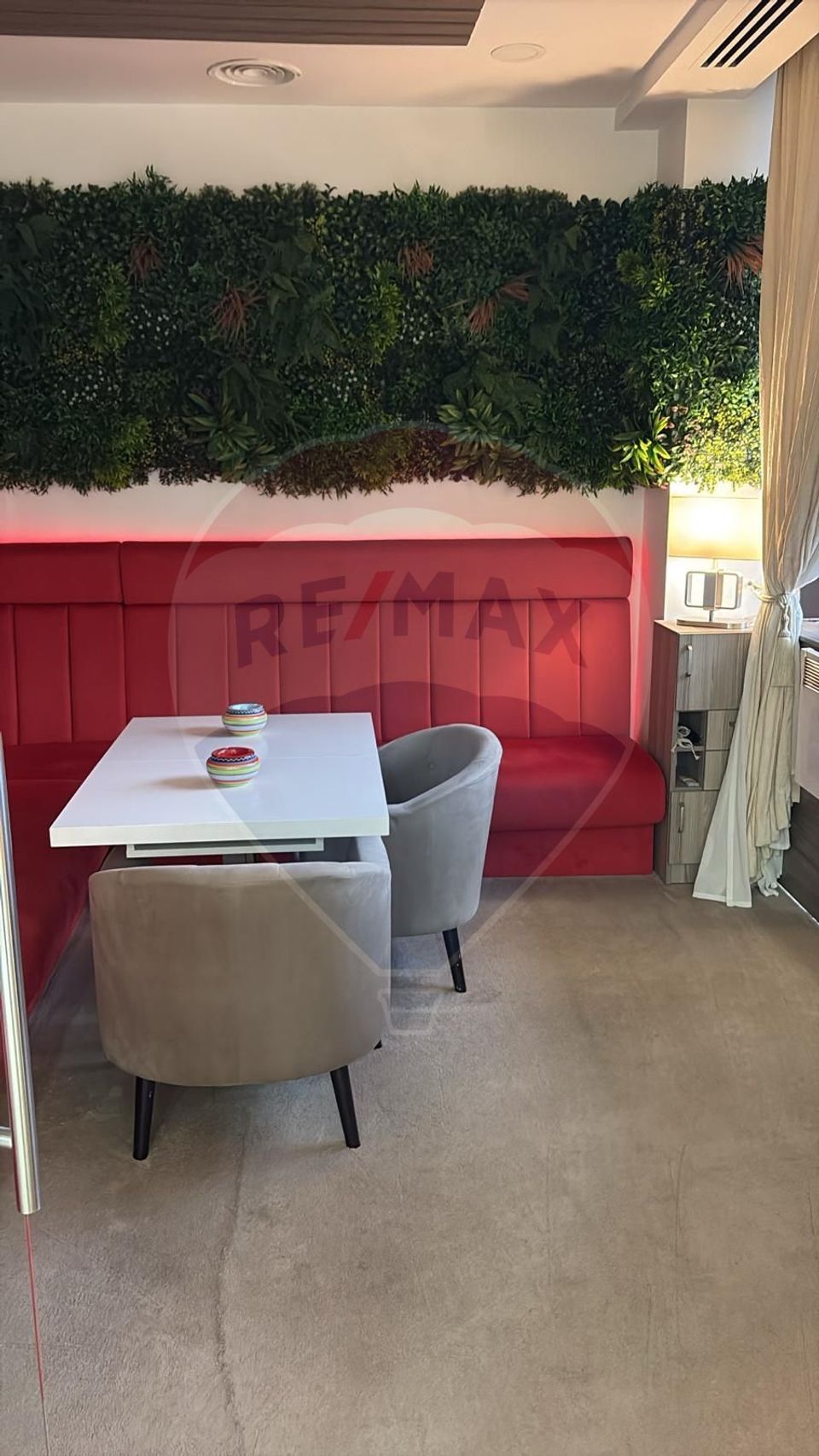 DE INCHIRIAT Spațiu comercial Bd. Unirii – 1335 mp