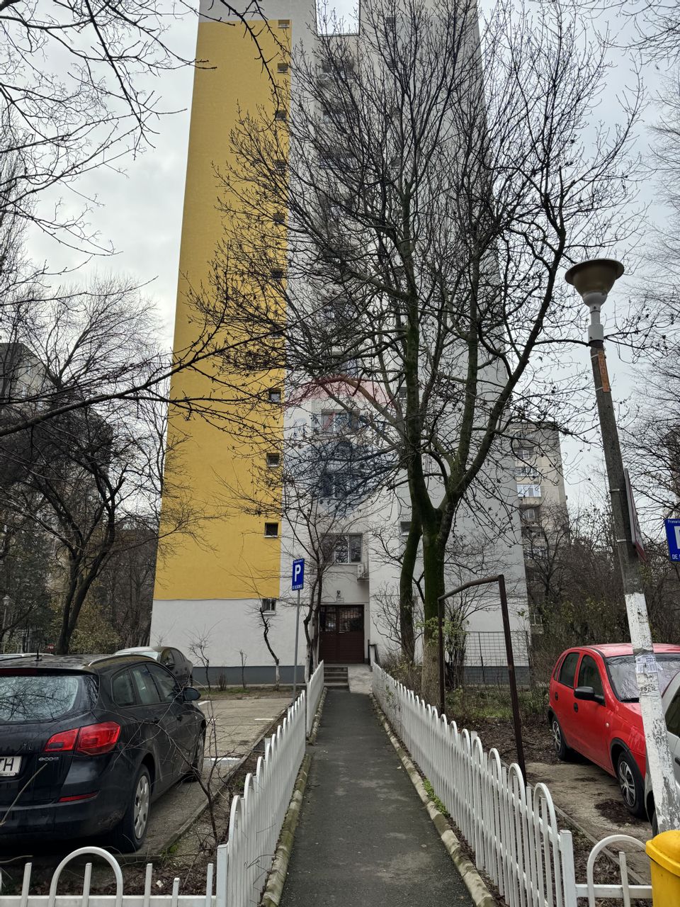 Apartament 2 camere de vanzare - Podul Giurgiului