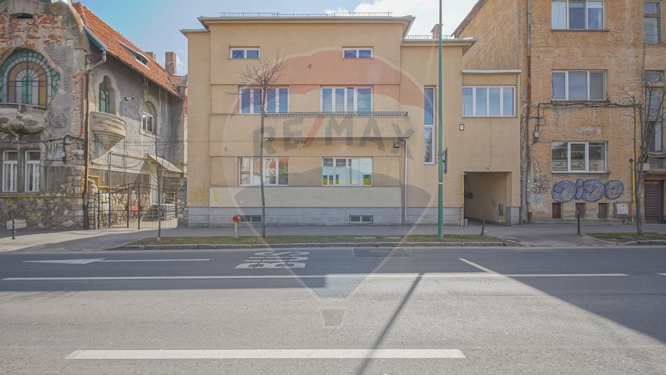 123.7sq.m Commercial Space for rent, 15 Noiembrie area