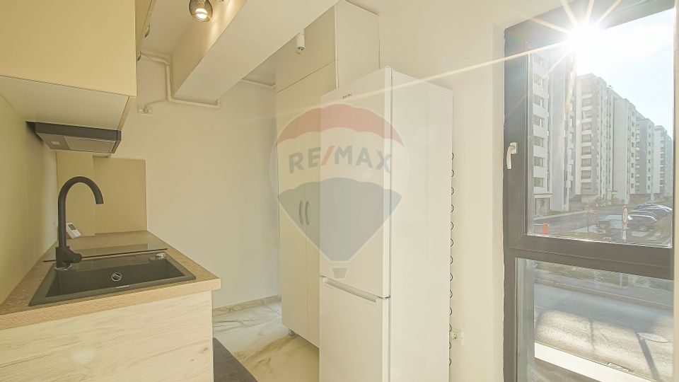 Garsoniera de închiriat, parcare subterana, etaj 1 | Zona Tractorul